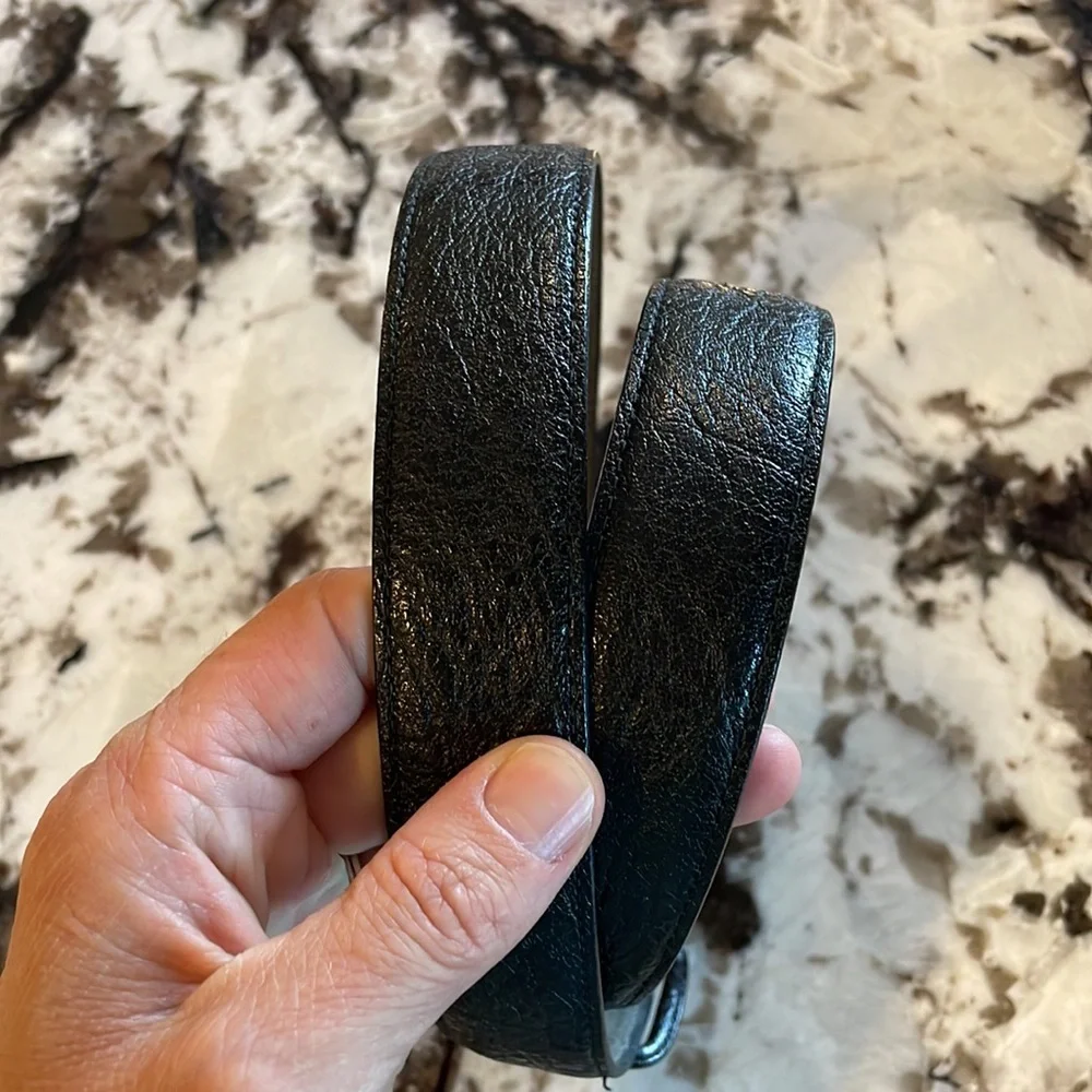 Black Leather Belt‎